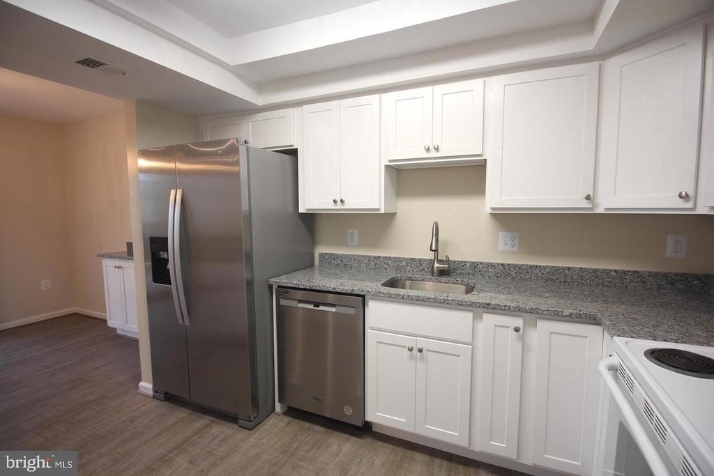 48 Monarch Drive - Photo 7
