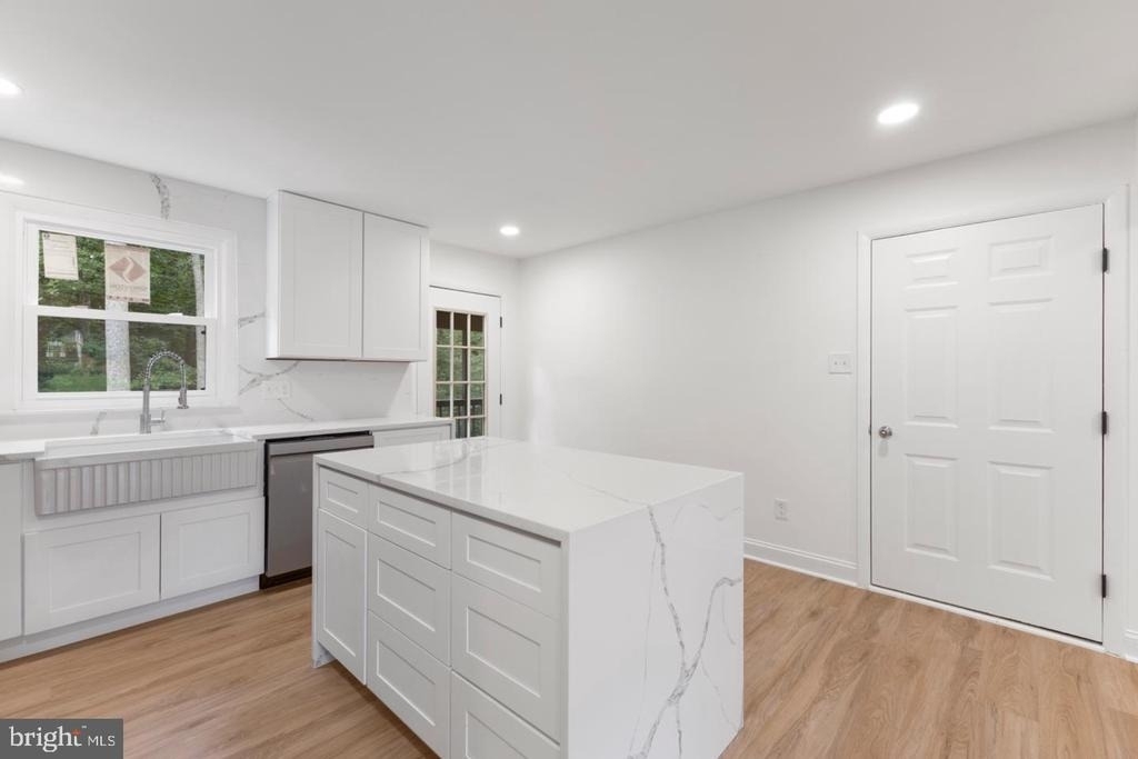 4408 Banff Street - Photo 14