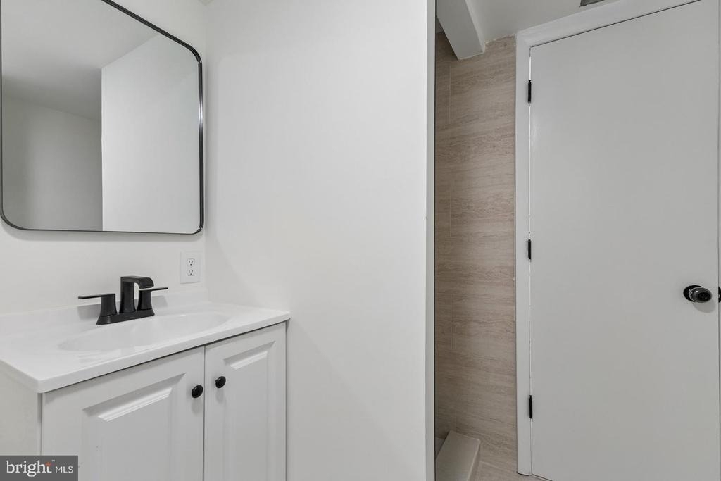 4408 Banff Street - Photo 28