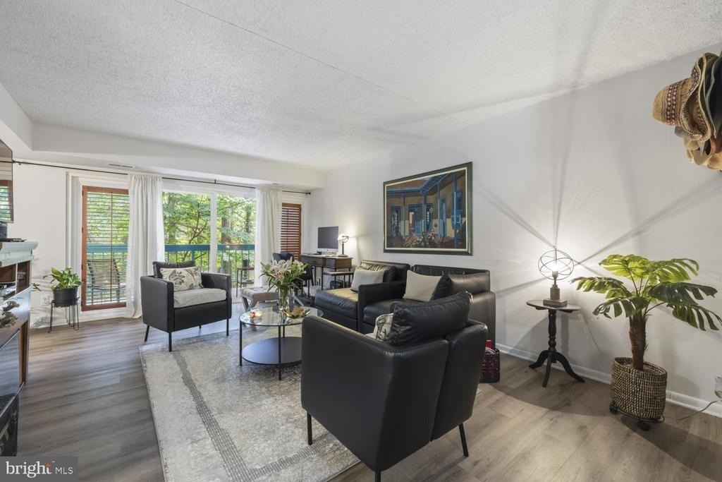 11815 Breton Court - Photo 5