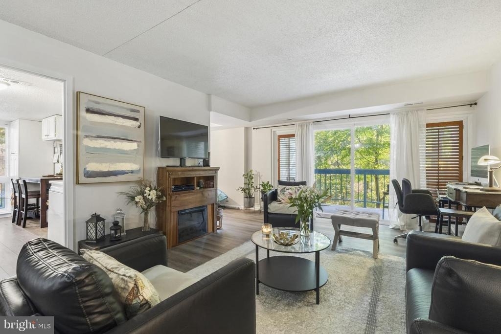 11815 Breton Court - Photo 2
