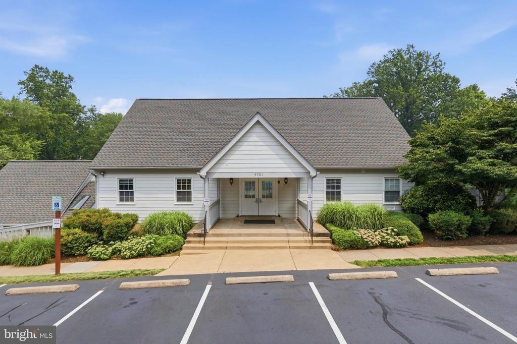 5906 Bridgetown Court - Photo 31