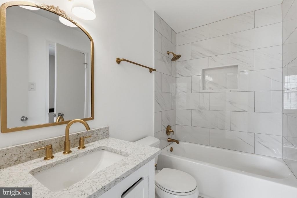 5906 Bridgetown Court - Photo 15