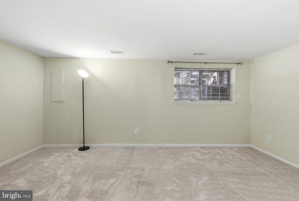 5906 Bridgetown Court - Photo 23