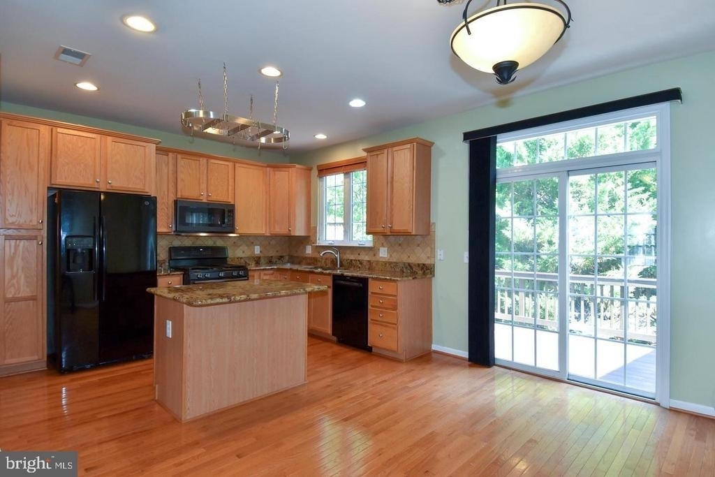 7810 Locust Leaf Lane - Photo 7