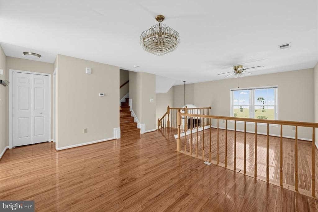 7427 Salford Court - Photo 17