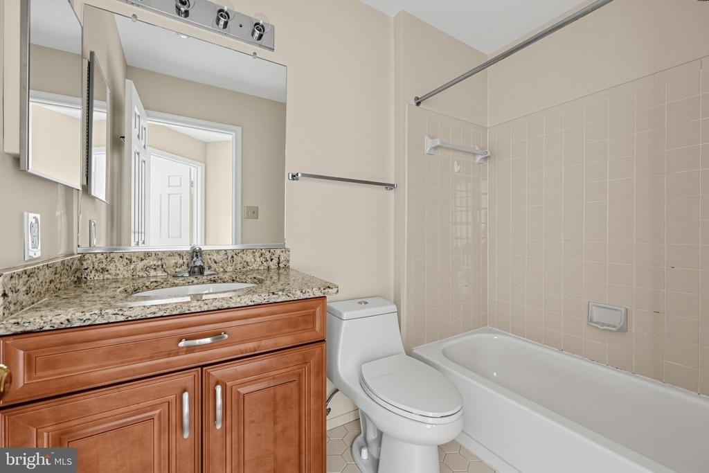 7427 Salford Court - Photo 10