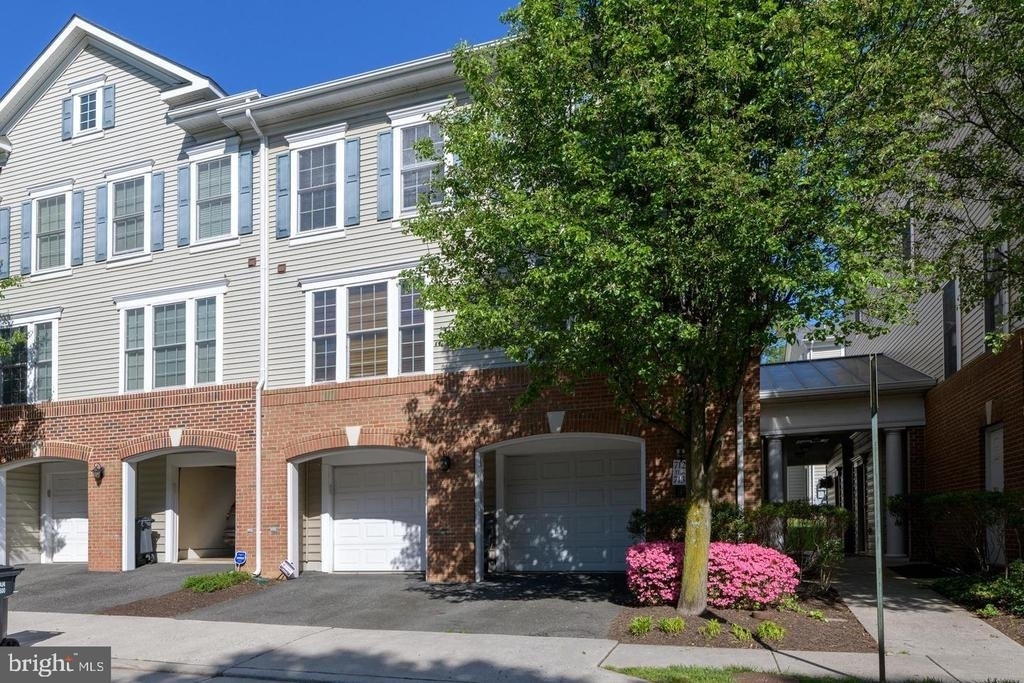 7131 Huntley Creek Place - Photo 1