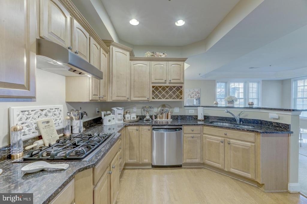 7131 Huntley Creek Place - Photo 8