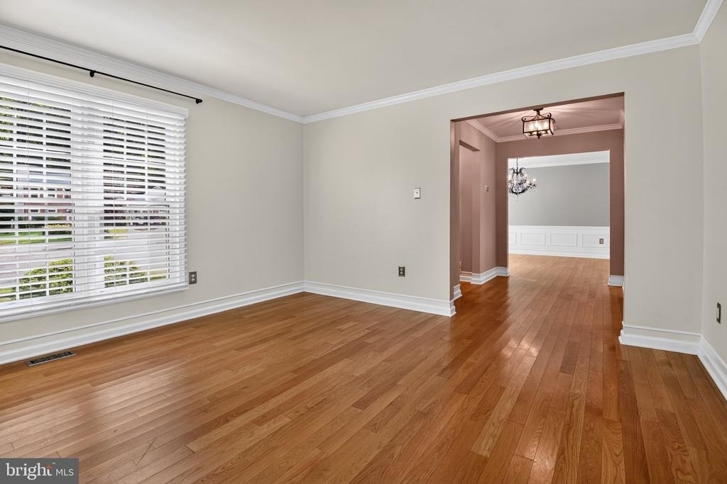 6143 Poburn Landing Court - Photo 4