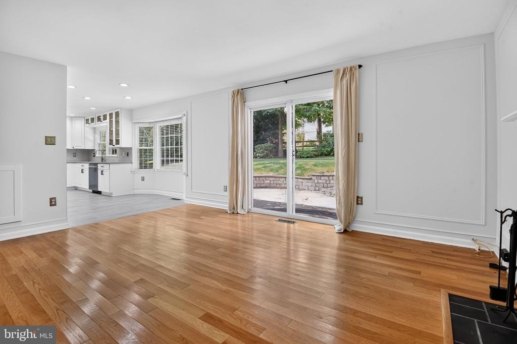 6143 Poburn Landing Court - Photo 8