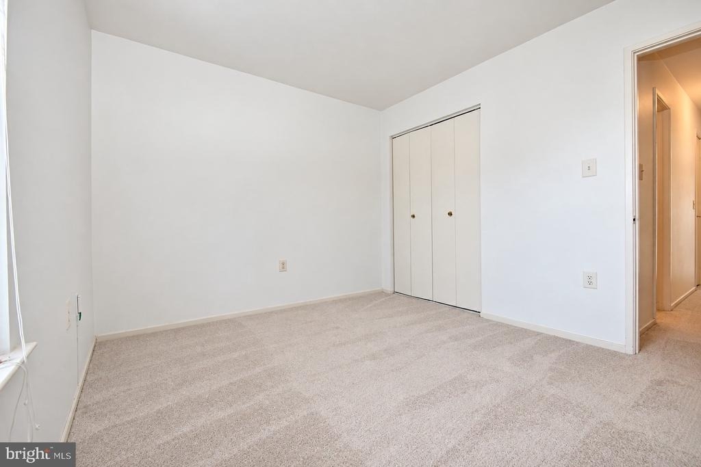 7819 Harrowgate Circle - Photo 11