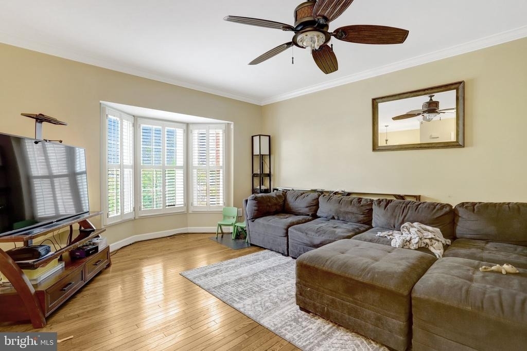 6307 Crooked Oak Lane - Photo 4
