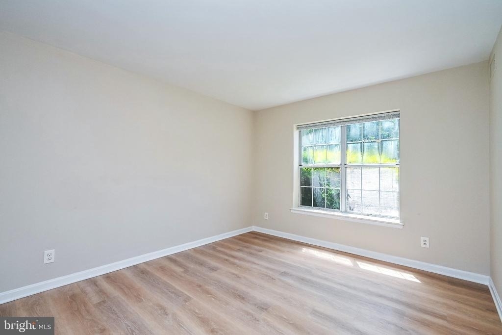 5908 Cove Landing Road - Photo 15