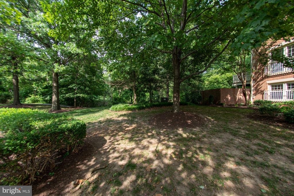 101 Gresham Place - Photo 52