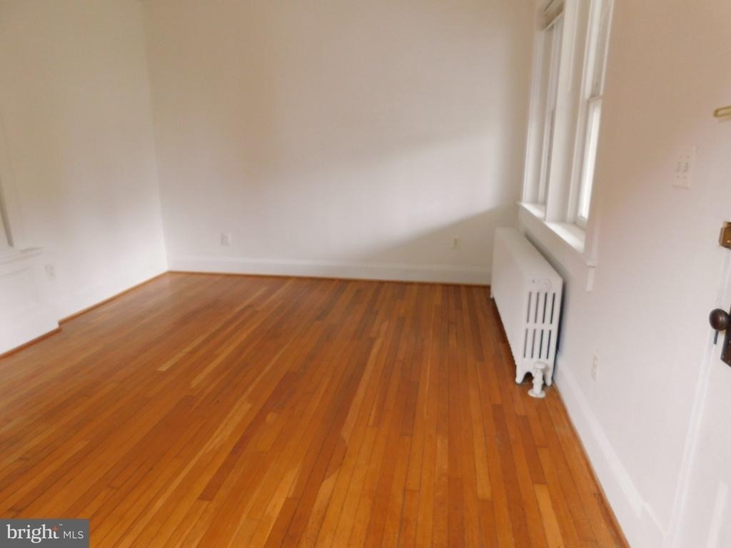 111 Academy Street - Photo 8