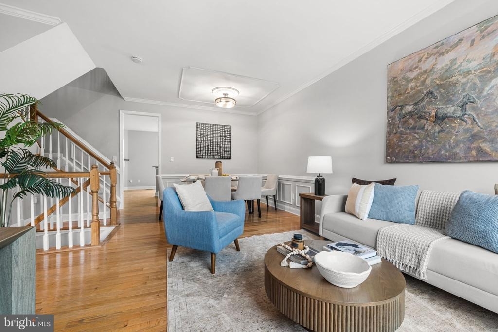 3905 Charles Avenue - Photo 5