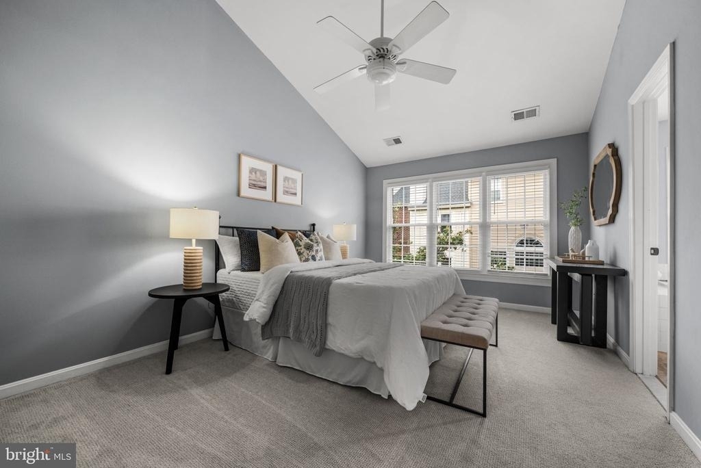 3905 Charles Avenue - Photo 17