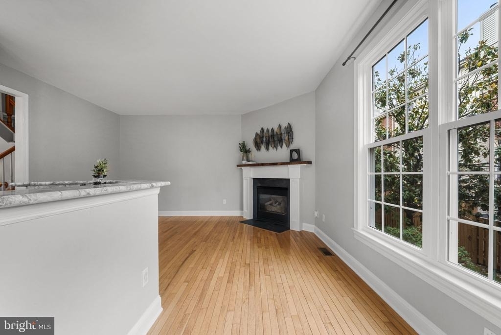 3905 Charles Avenue - Photo 14