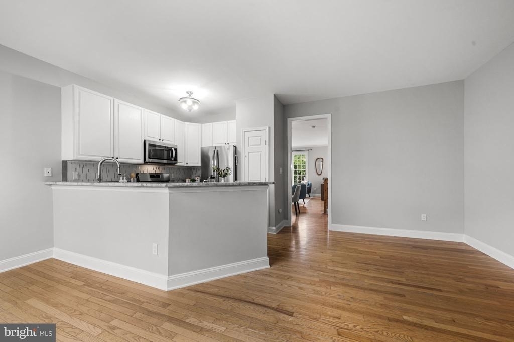 3905 Charles Avenue - Photo 13