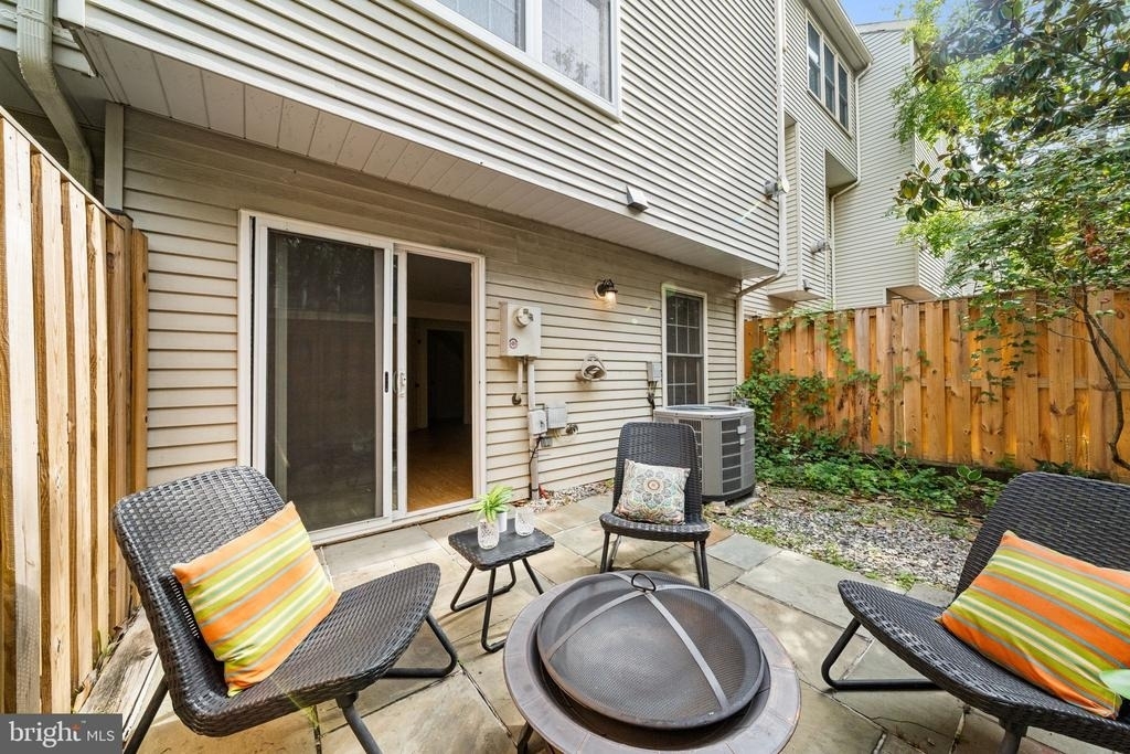 3905 Charles Avenue - Photo 35