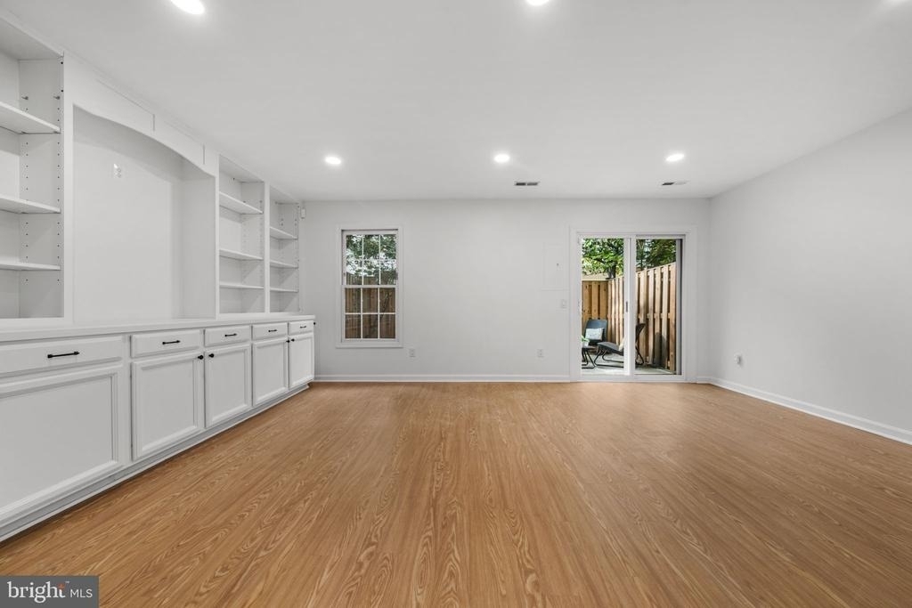 3905 Charles Avenue - Photo 28