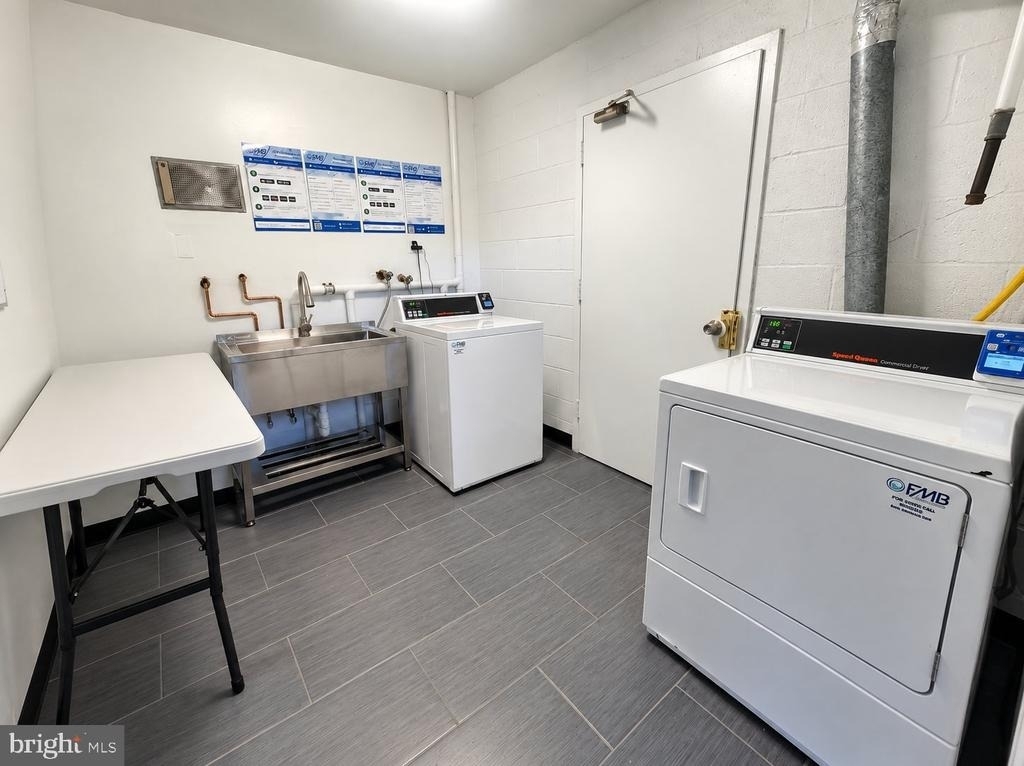 5919 Quantrell Avenue - Photo 9