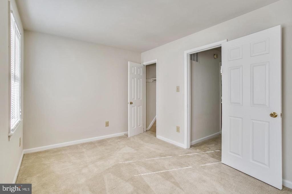 501 Colecroft Court - Photo 14