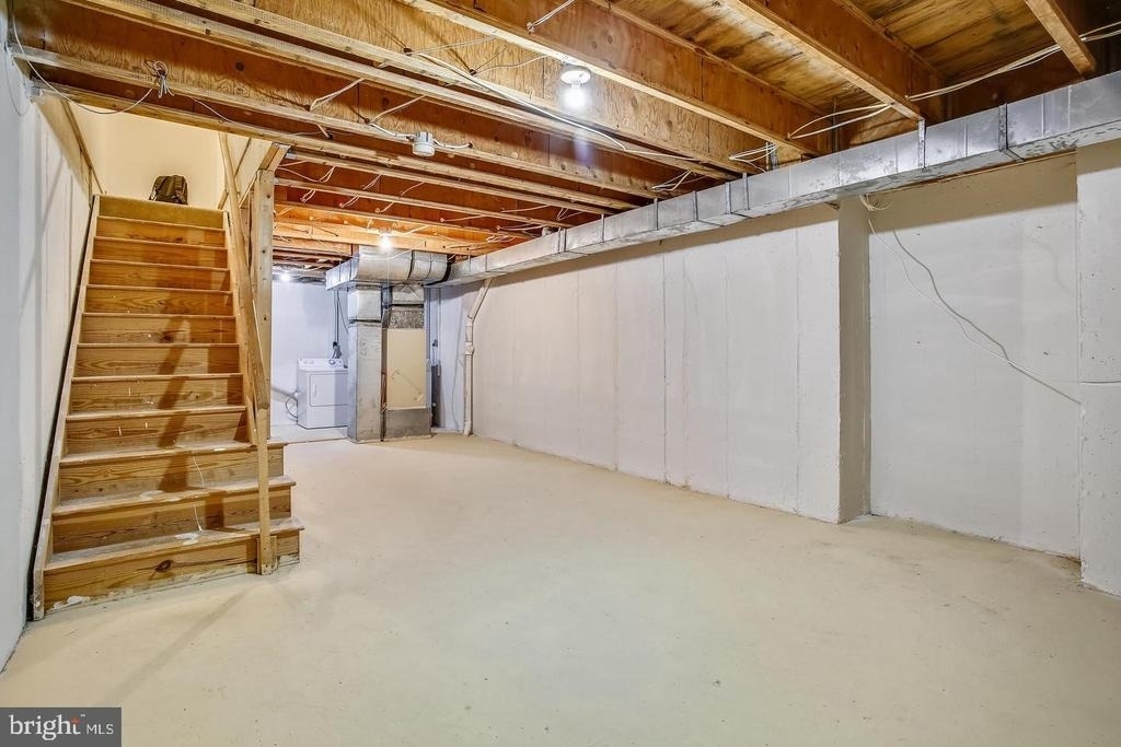 501 Colecroft Court - Photo 20