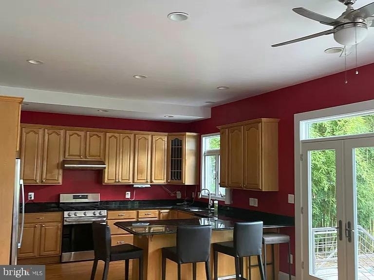 3221 N Pershing Drive - Photo 1
