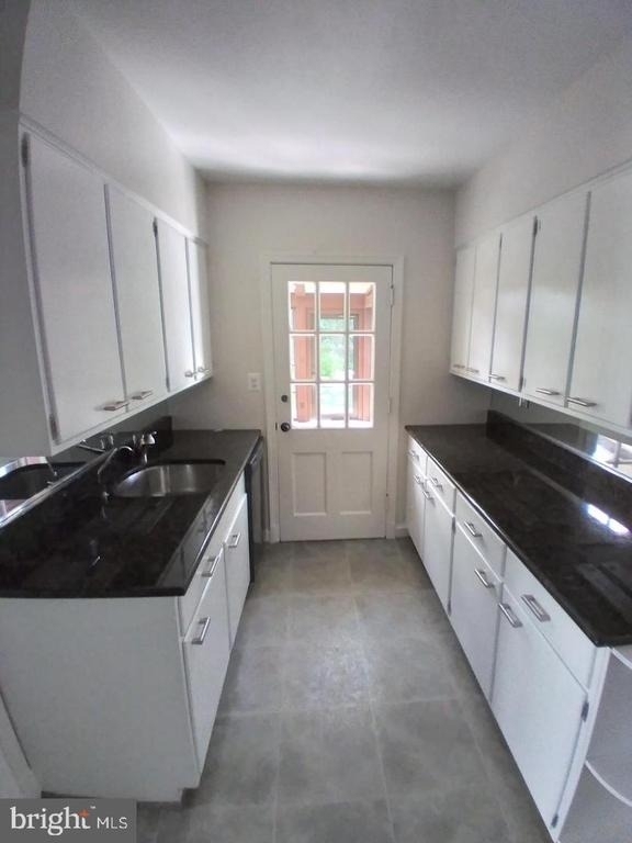 3131 N Abingdon Street - Photo 6