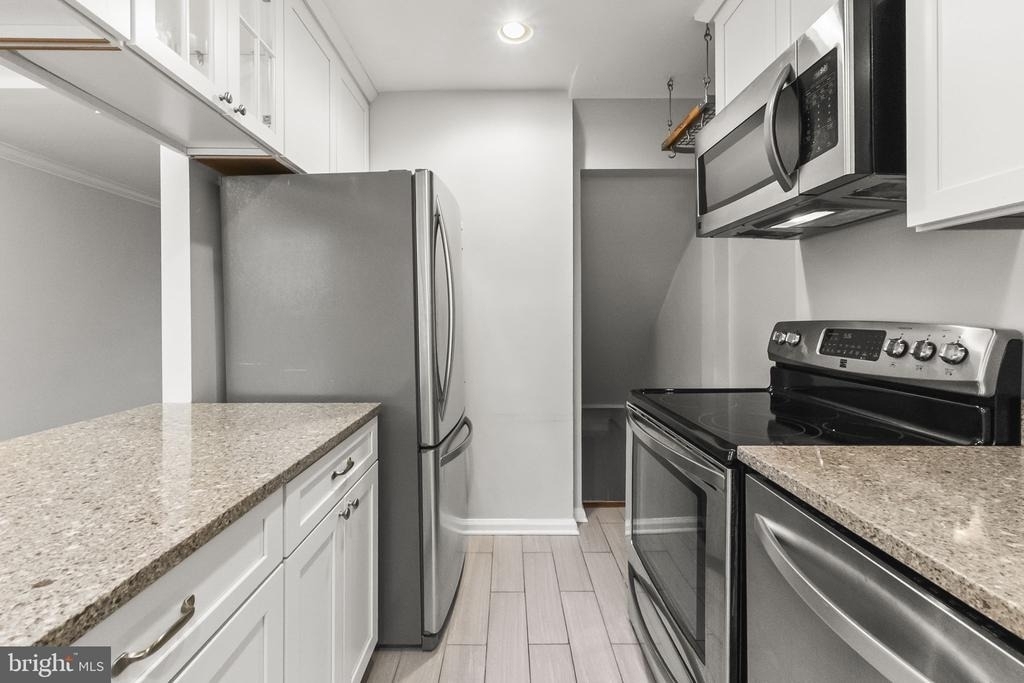 3191 S Stafford Street - Photo 5