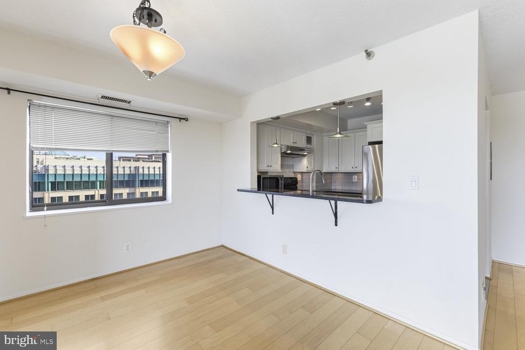 900 N Stafford Street - Photo 7