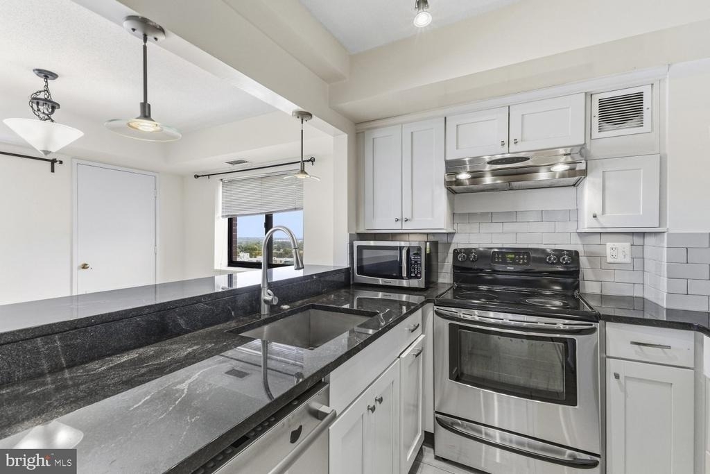 900 N Stafford Street - Photo 9