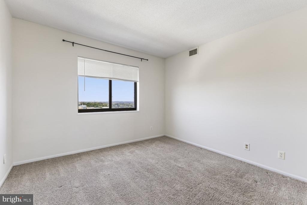 900 N Stafford Street - Photo 13