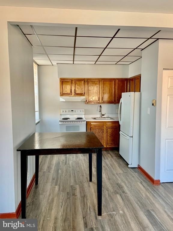 2250 S 9th Street - Photo 2