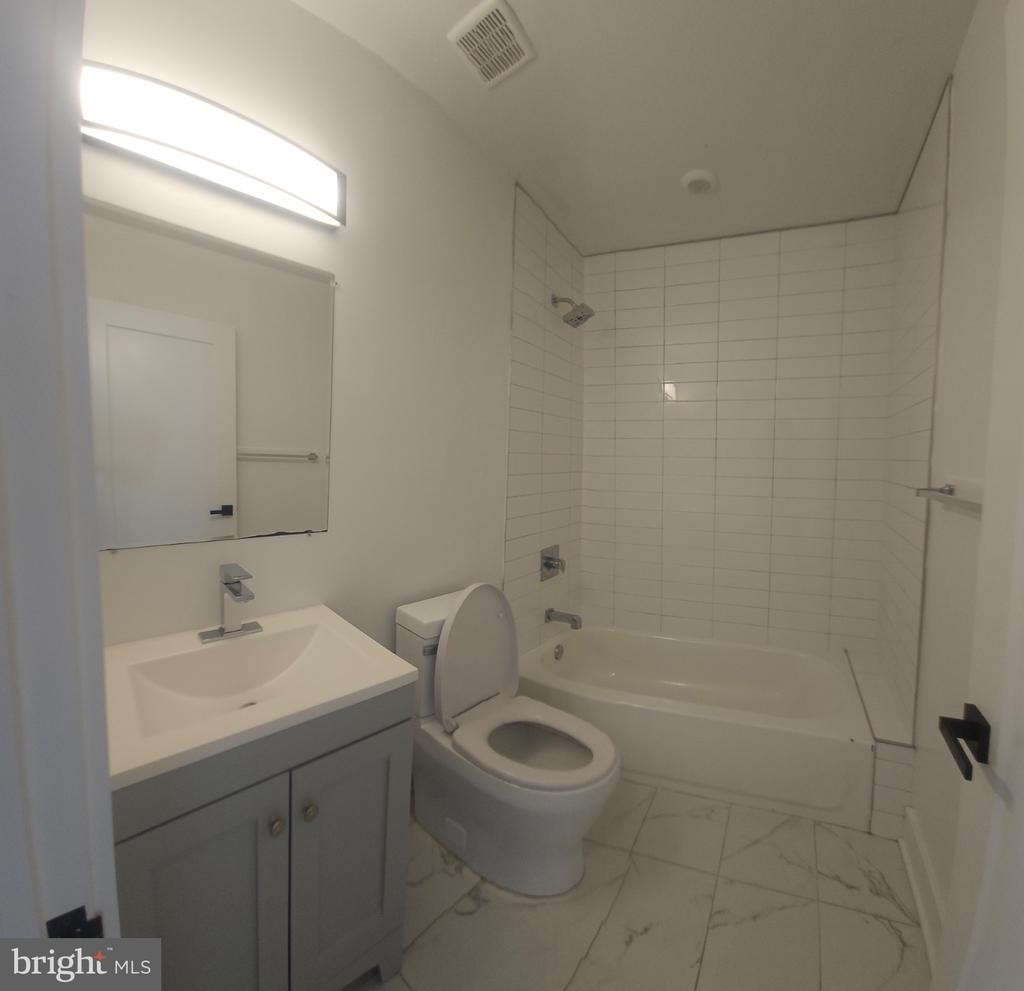 6202 Germantown Avenue - Photo 11