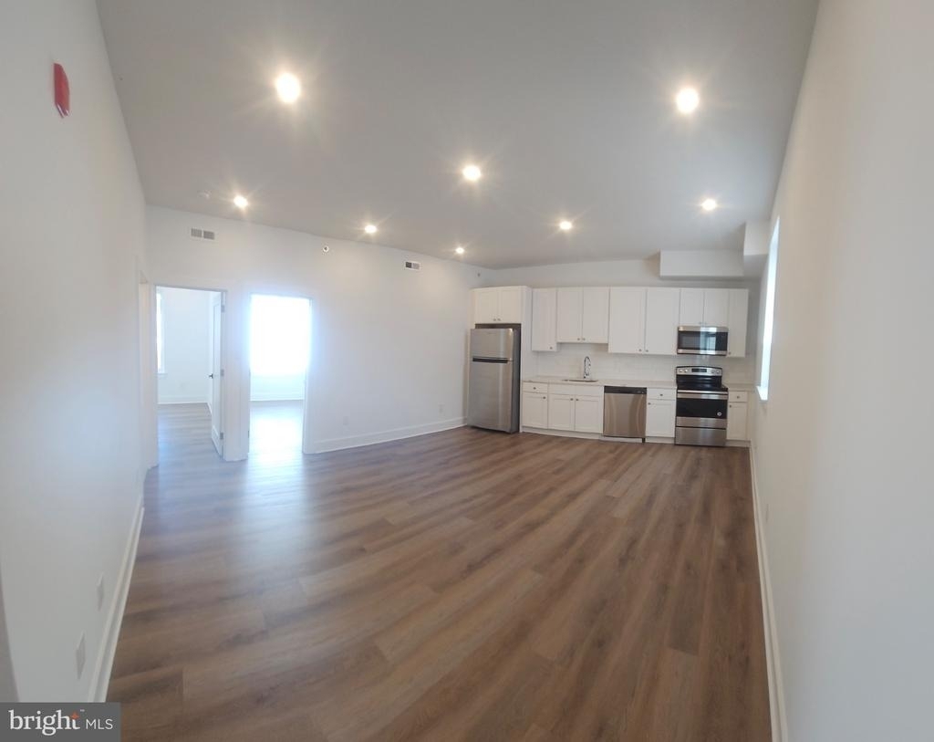 6202 Germantown Avenue - Photo 3
