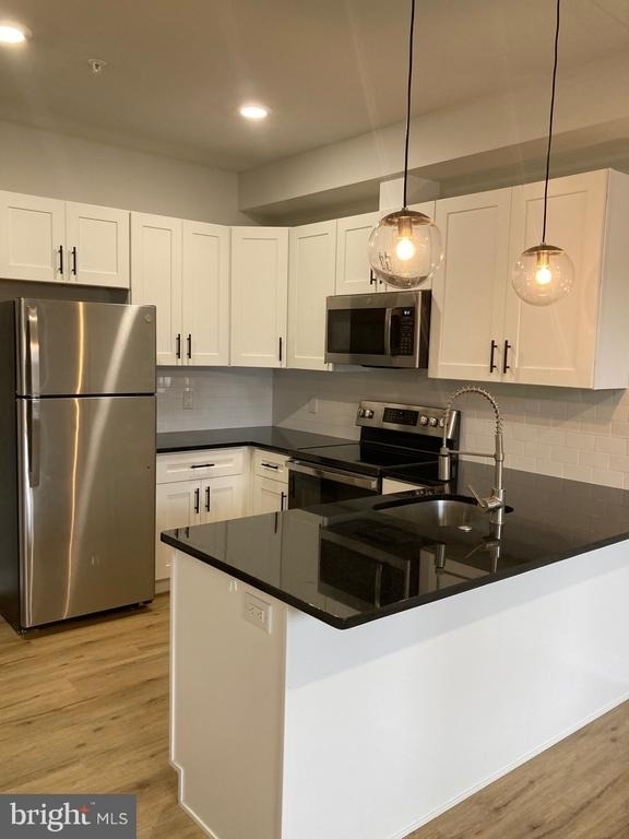 2045 N 2nd Street - Photo 2