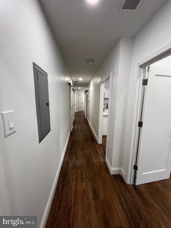 2145 Elkins Avenue - Photo 3