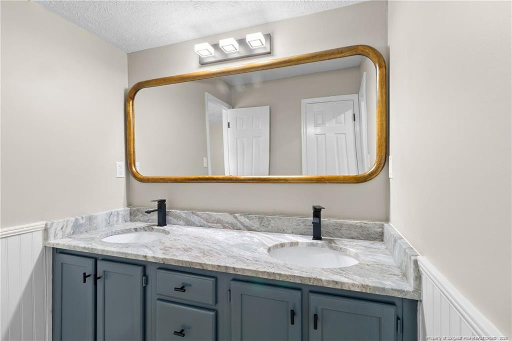 1655 Kara Court - Photo 15