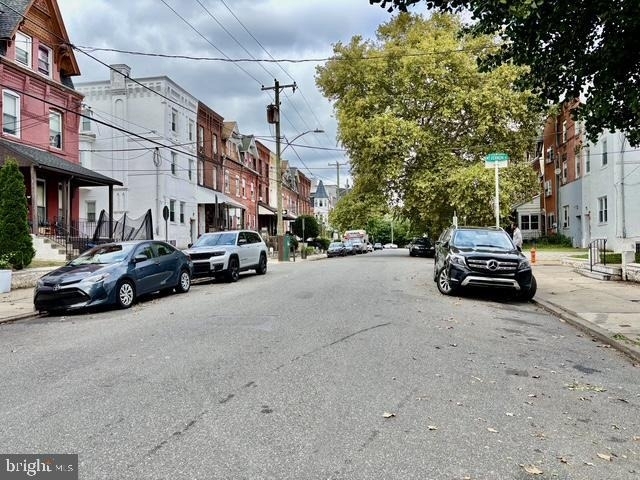 611 32nd Street N - Photo 2
