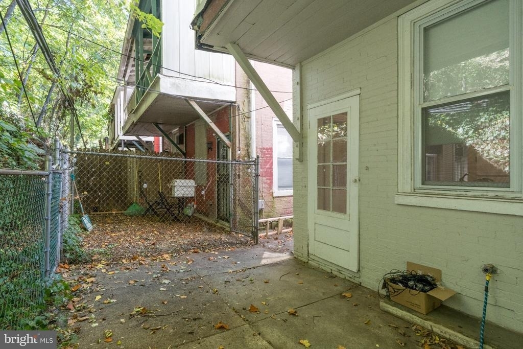 4817 Ridge Avenue - Photo 28