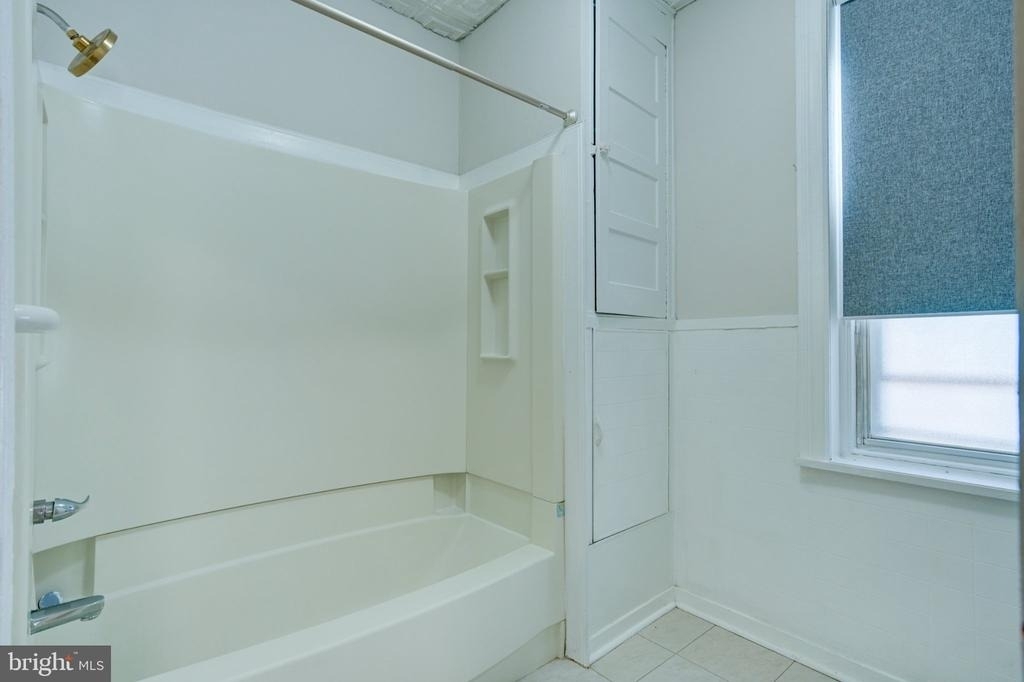 4817 Ridge Avenue - Photo 16