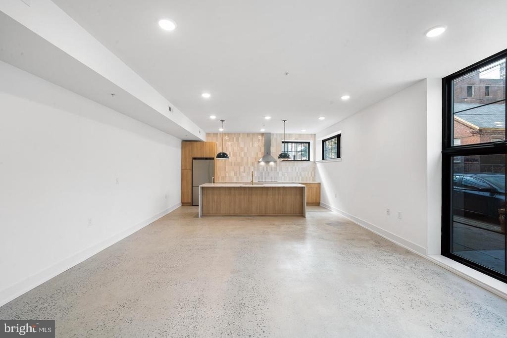 1772 N Front Street - Photo 4