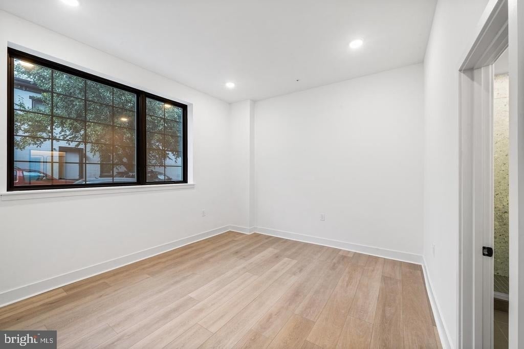1772 N Front Street - Photo 25