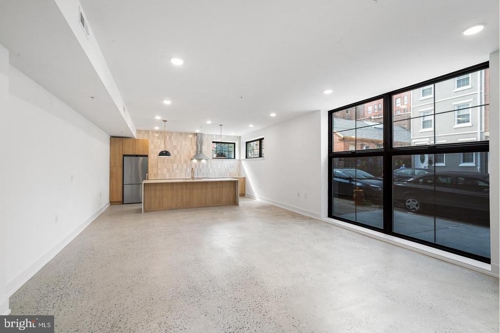 1772 N Front Street - Photo 3
