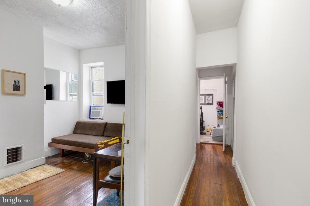 2606 Collins Street - Photo 15
