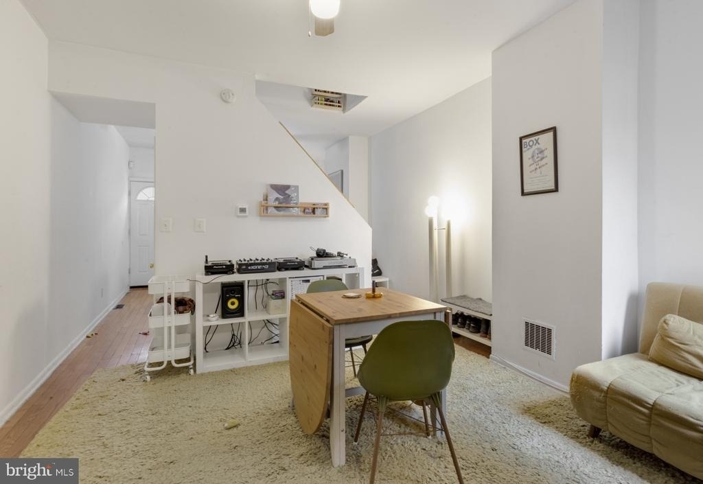 2606 Collins Street - Photo 7