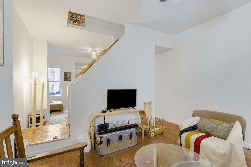 2606 Collins Street - Photo 3